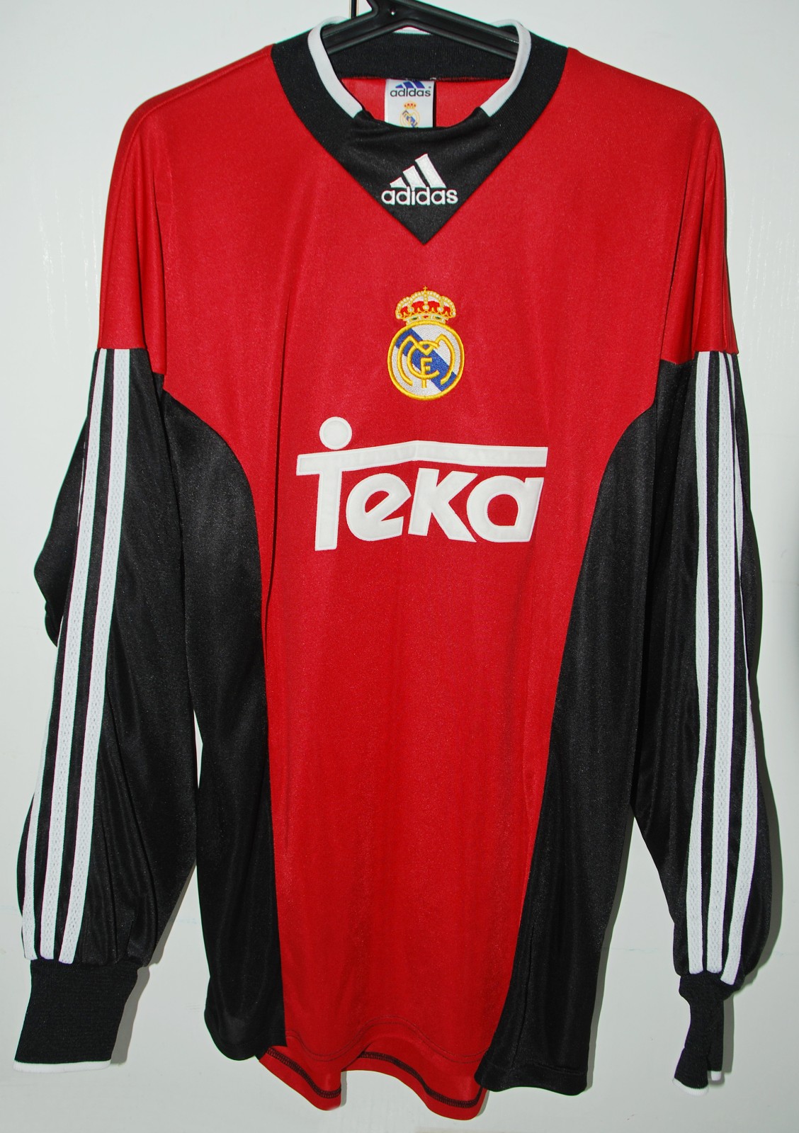 Real Madrid 2000-01 GK 2 Kit
