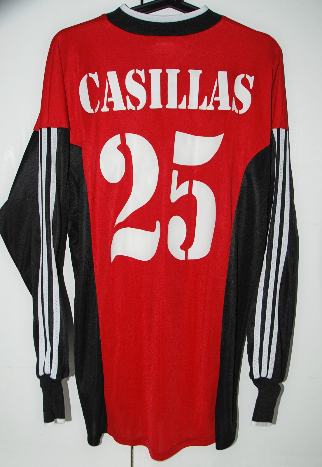 Real Madrid 2000-01 GK 2 Kit