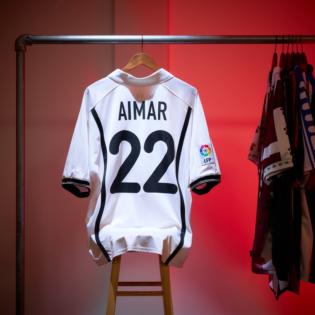 Valencia CF 2000-01 Home Kit