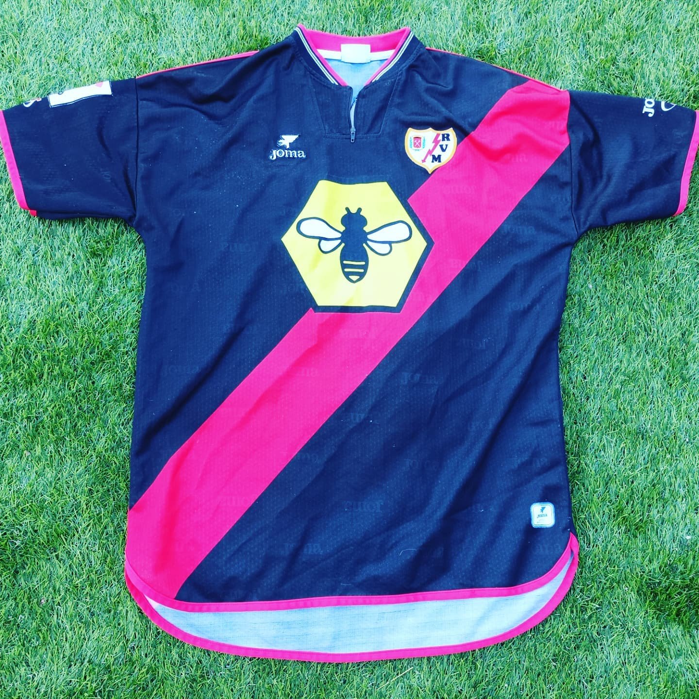 Rayo Vallecano 2000-01 Away Kit