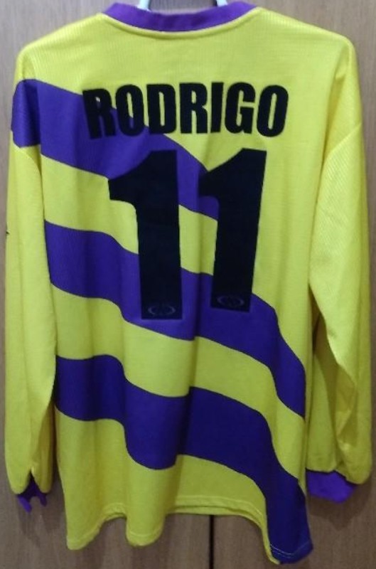 Real Valladolid 2000-01 Third Kit
