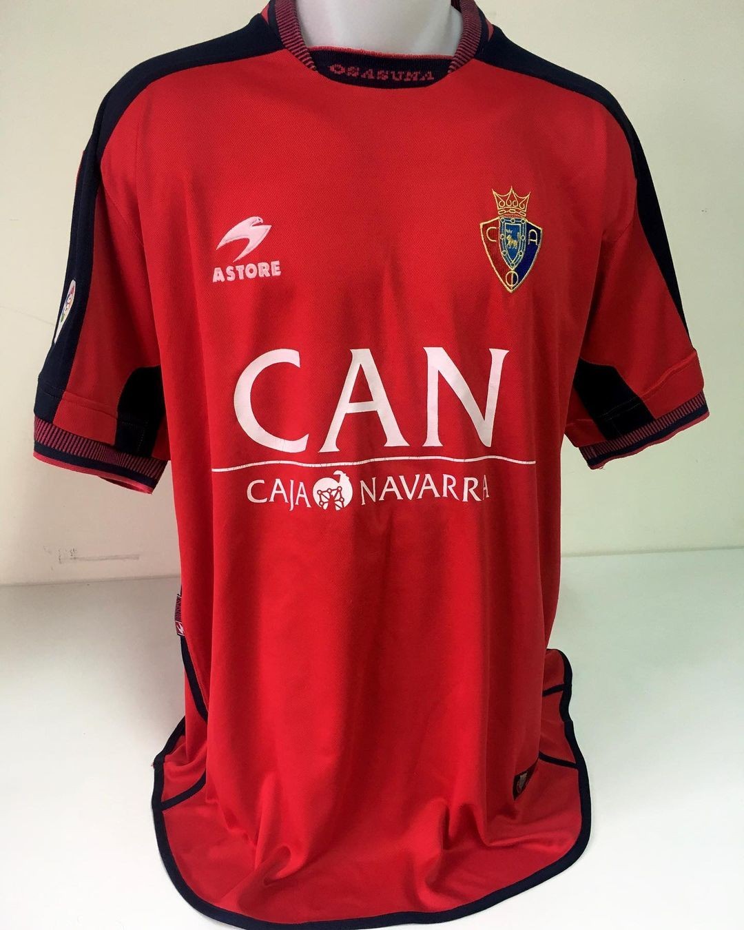 CA Osasuna 2000-01 Home Kit