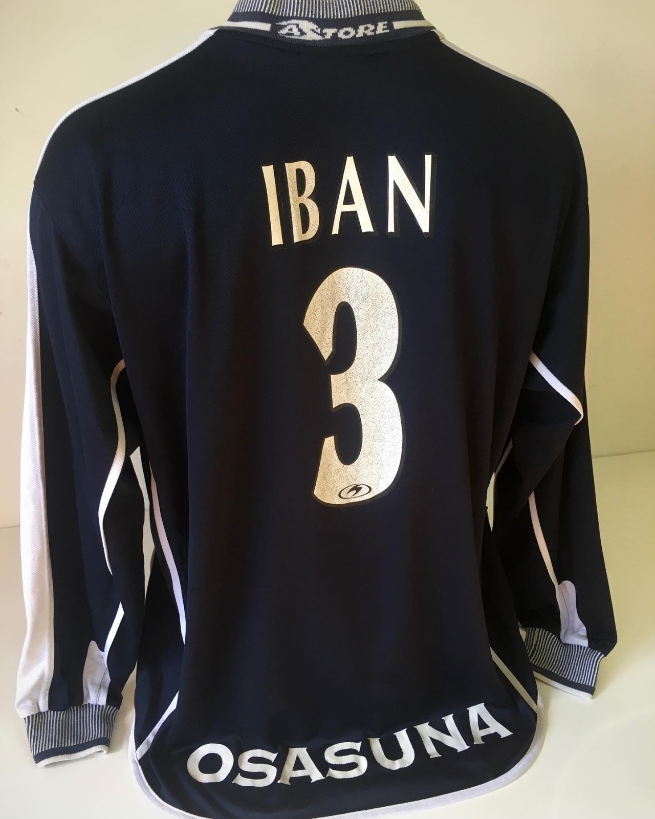 CA Osasuna 2000-01 Away Kit