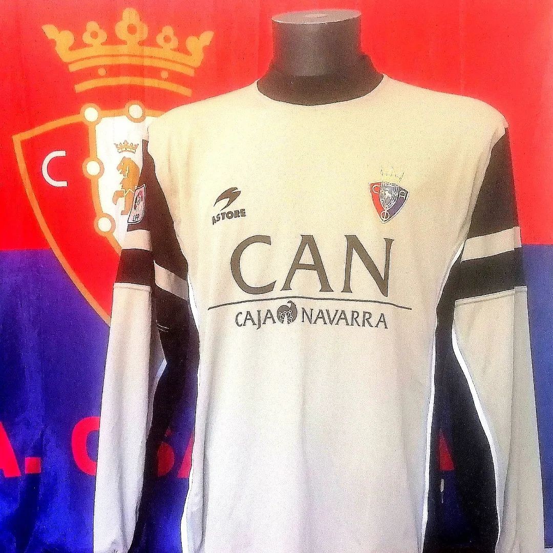 CA Osasuna 2000-01 GK Kit