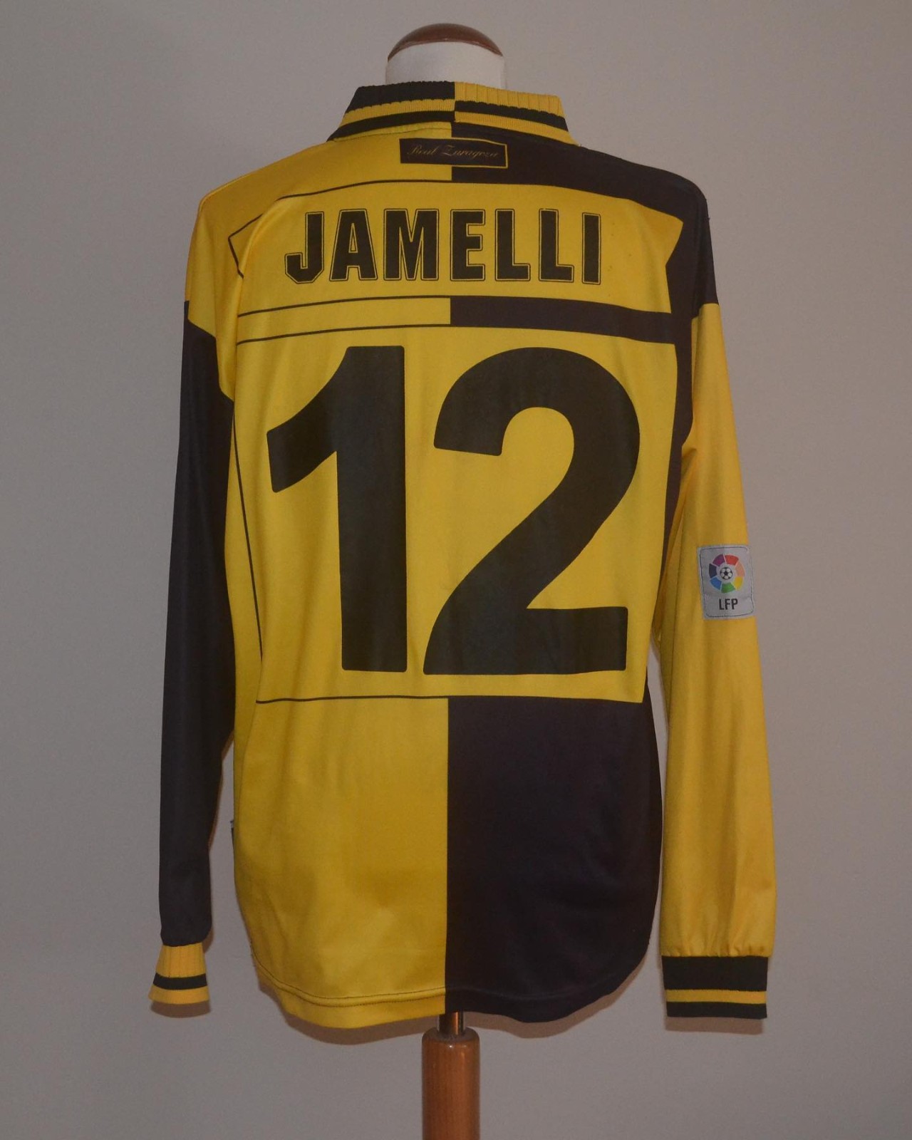 Real Zaragoza 2000-01 Away Kit