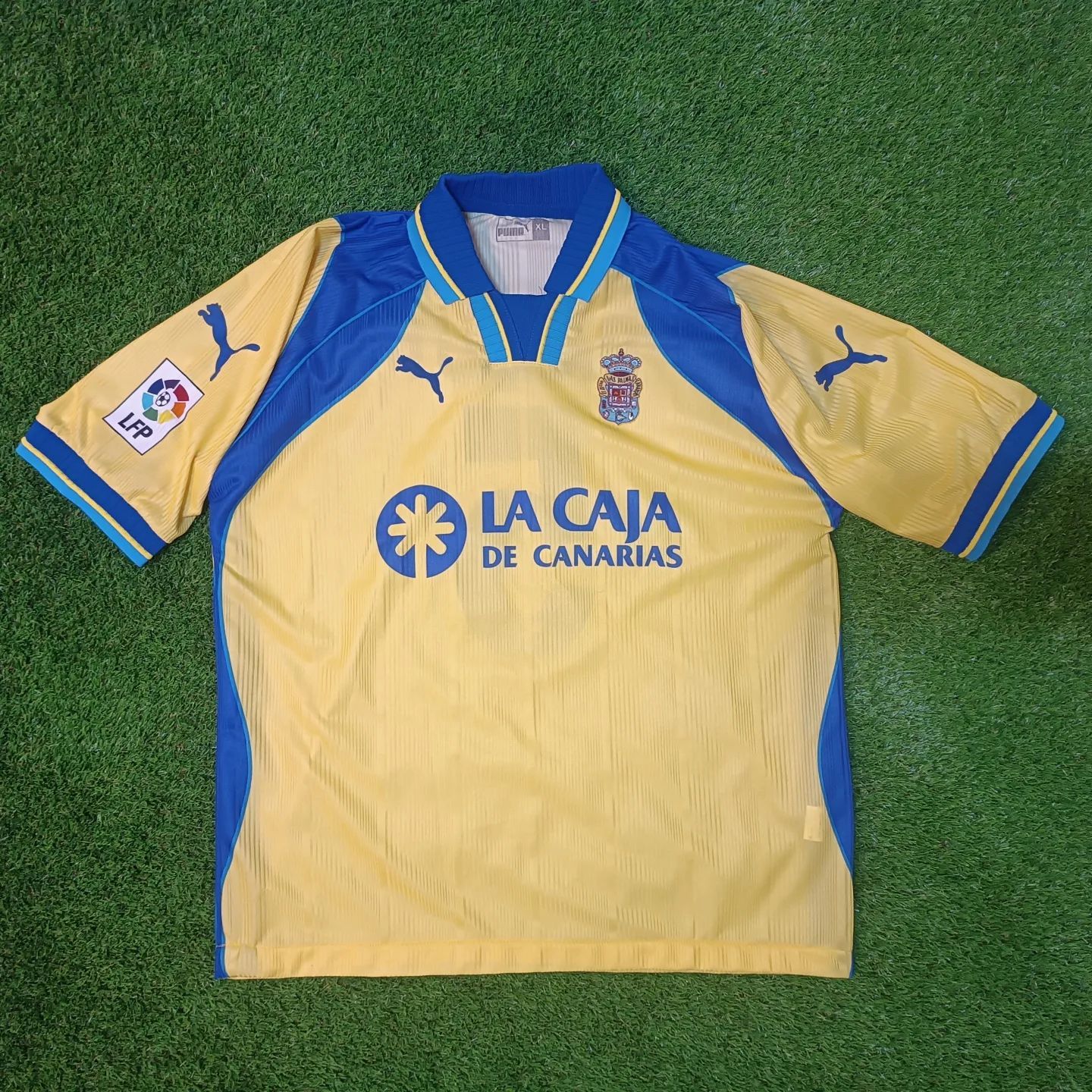 UD Las Palmas 2000-01 Home Kit