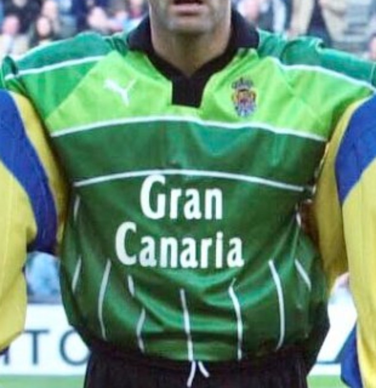 UD Las Palmas 2000-01 GK 1 Kit