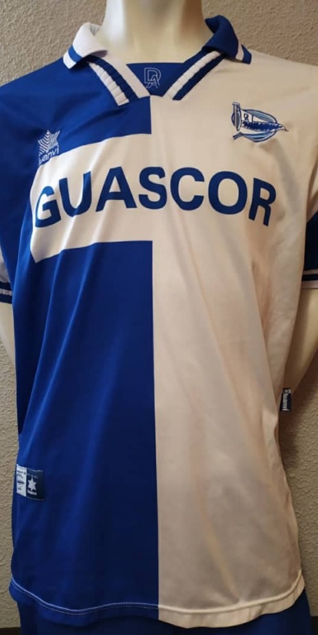 Deportivo Alavés 2000-01 Home Kit