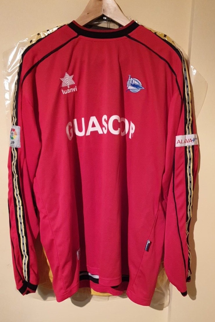 Deportivo Alavés 2000-01 GK 3 Kit