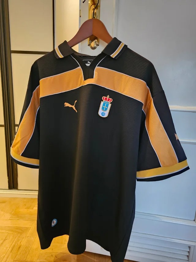 Real Oviedo 2000-01 Away Kit