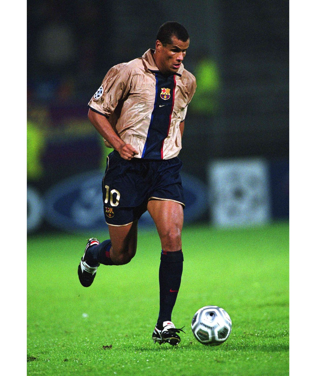 FC Barcelona 2001-02 Away Kit