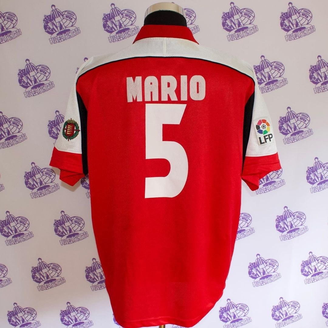 Real Valladolid 2001-02 Away Kit