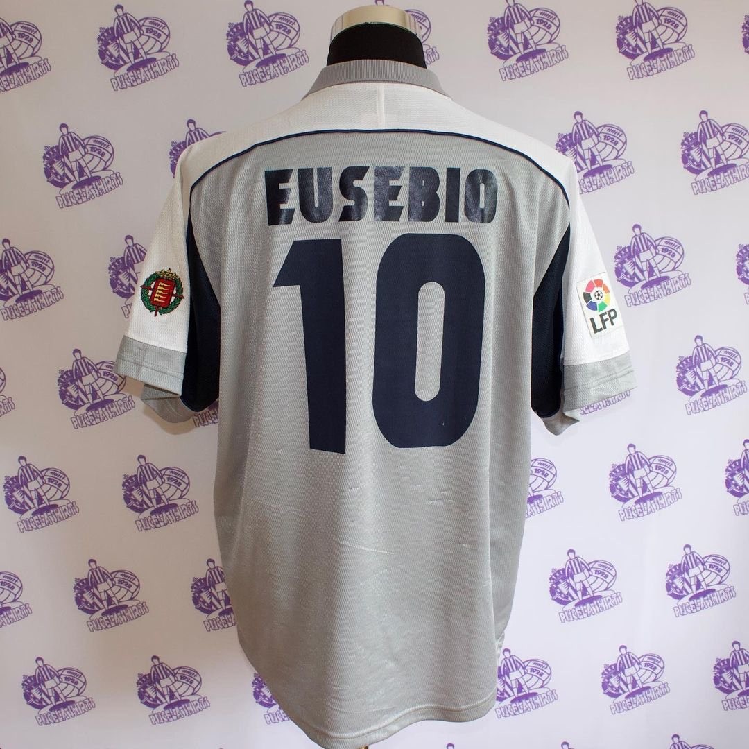 Real Valladolid 2001-02 Third Kit