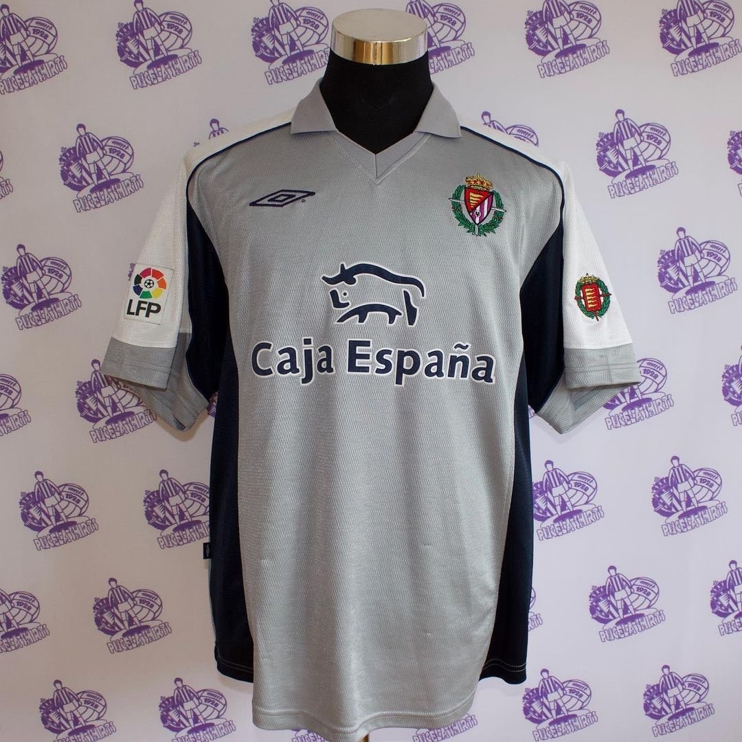 Real Valladolid 2001-02 Third Kit
