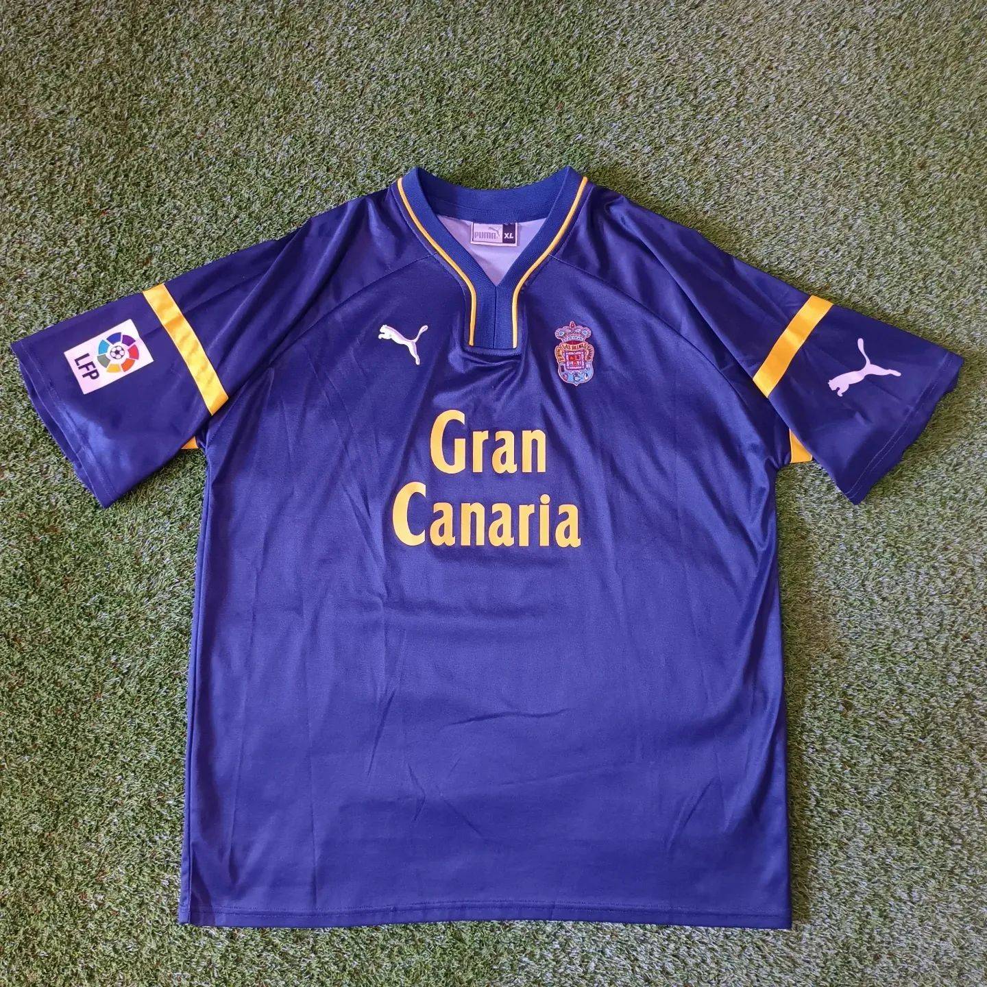 Away shirt