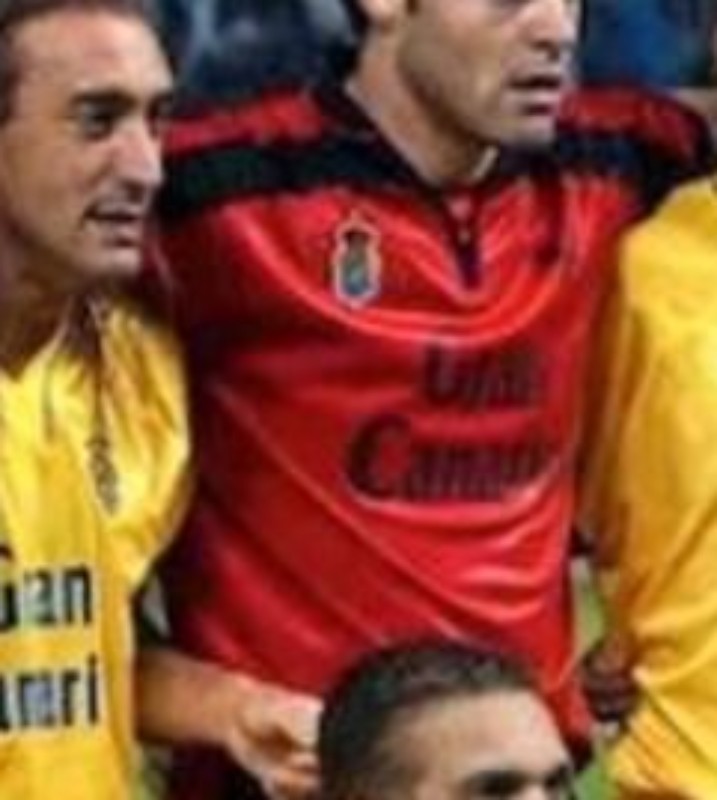 UD Las Palmas 2001-02 GK 1 Kit