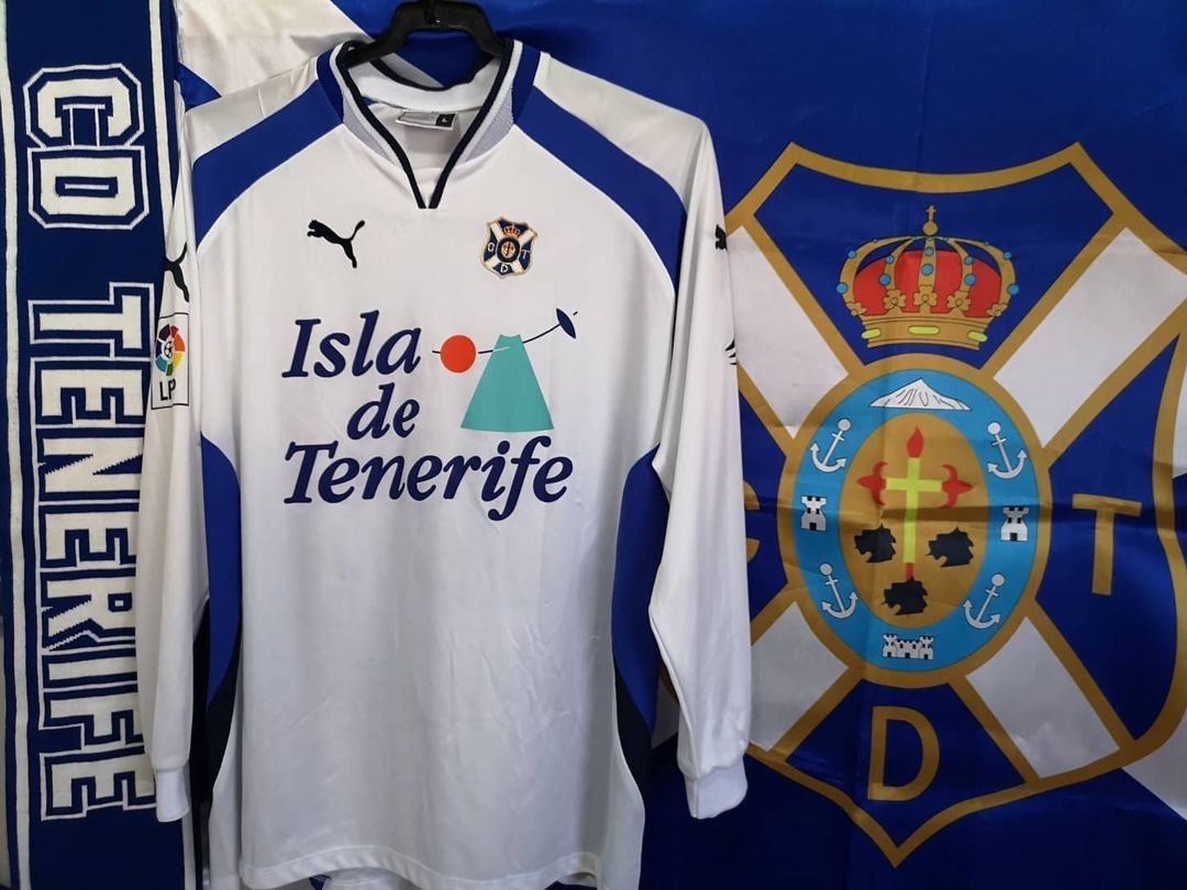 CD Tenerife 2001-02 Home Kit