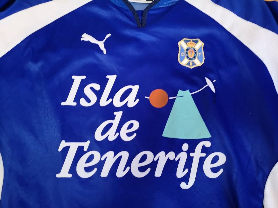 CD Tenerife 2001-02 Away Kit