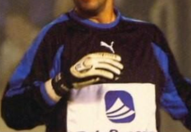CD Tenerife 2001-02 GK 4 Kit
