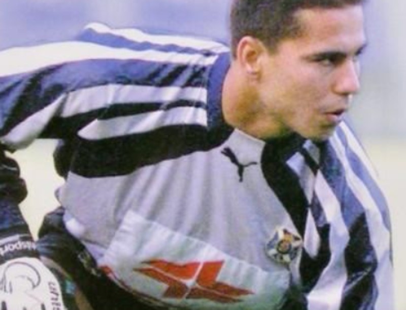 CD Tenerife 2001-02 GK 5 Kit