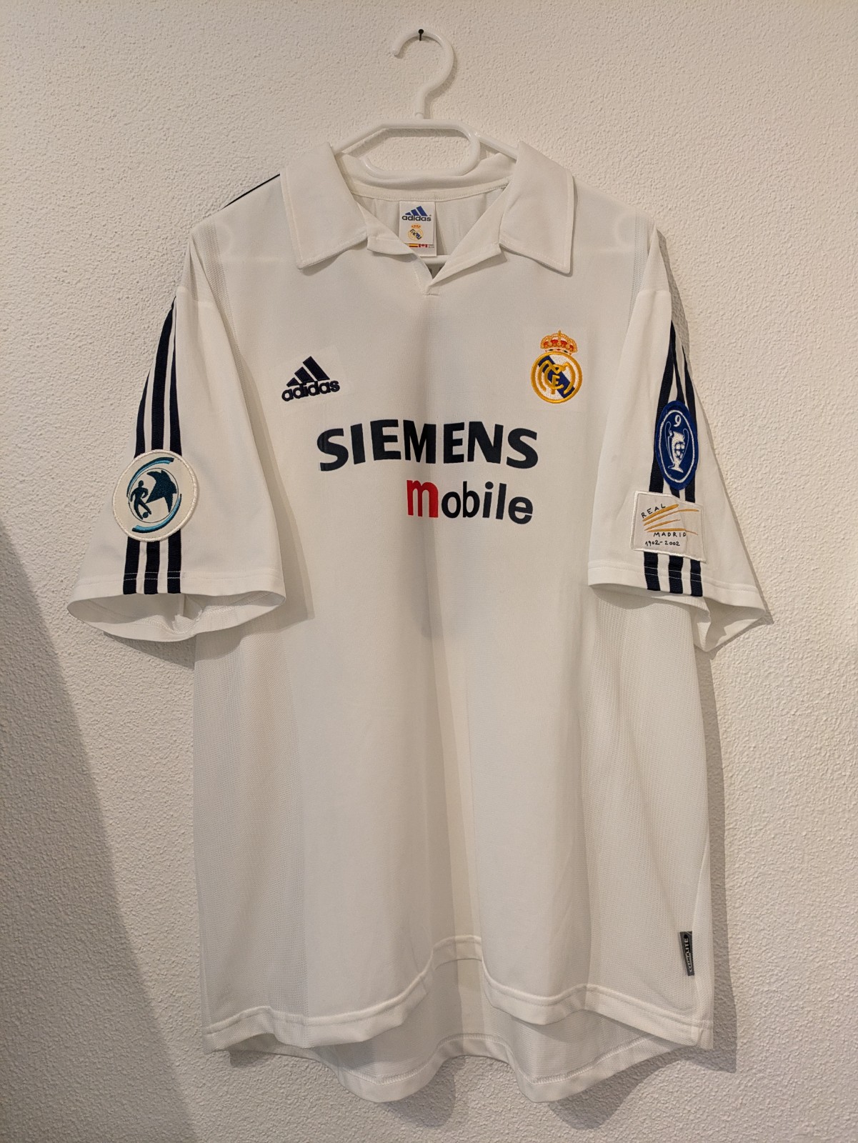 Real Madrid 2002-03 UEFA Super Cup Kit