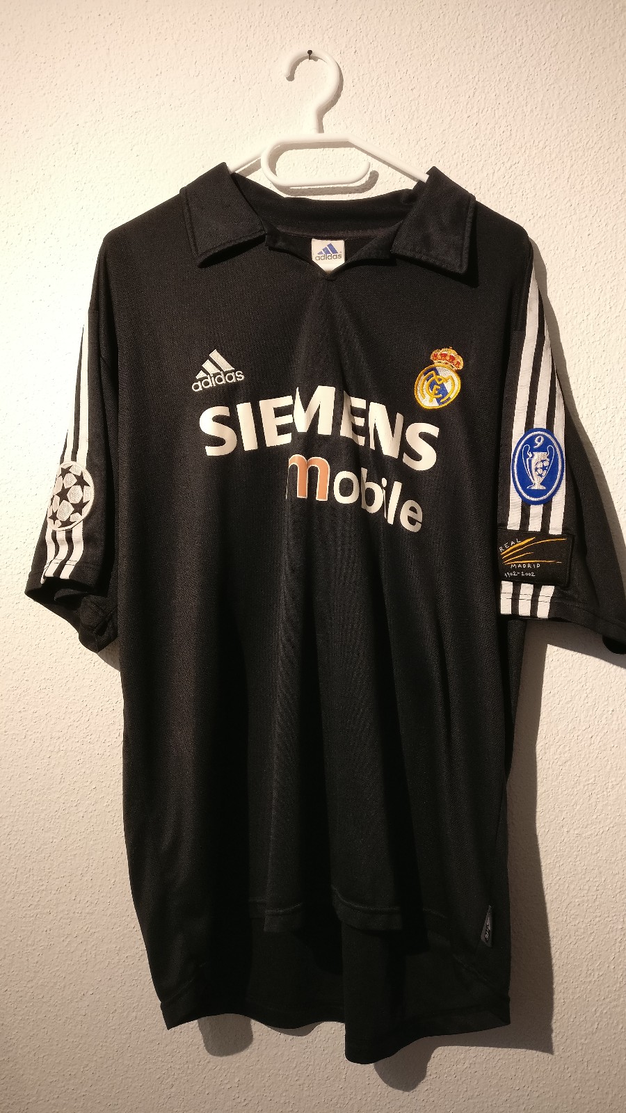 Real Madrid 2002-03 Champions League Away Kit