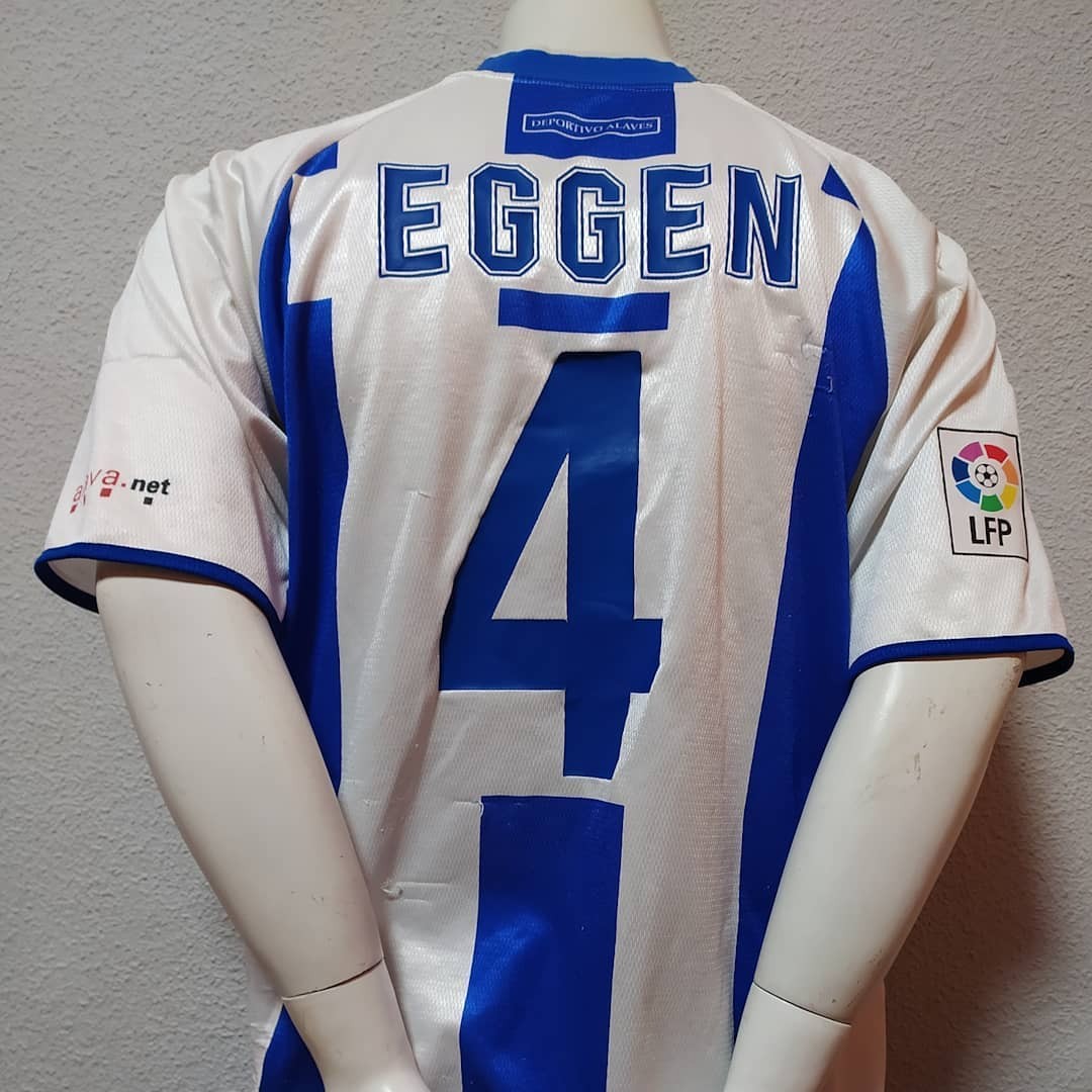 Deportivo Alavés 2002-03 Home Kit