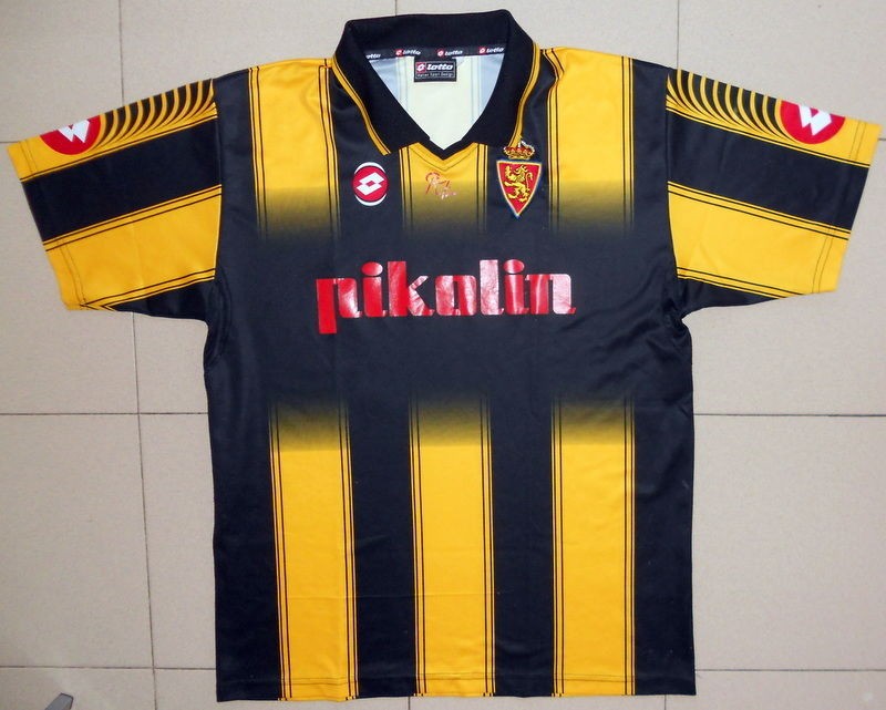 Real Zaragoza 2003-04 Away Kit