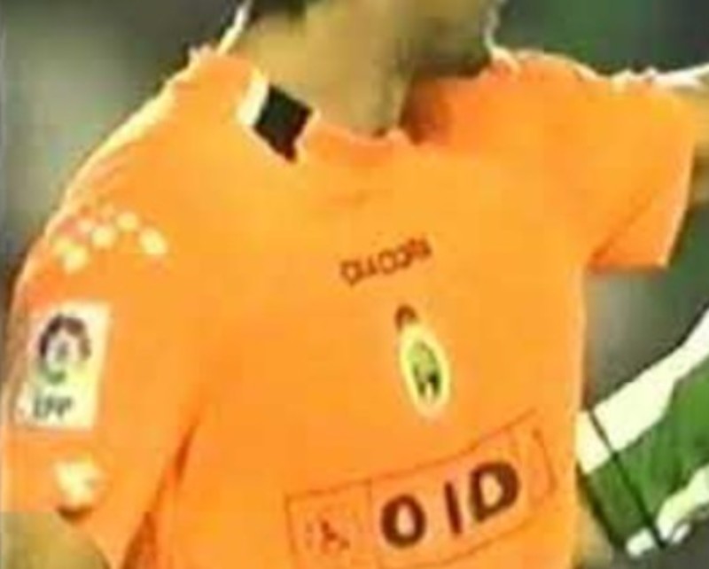 Racing de Santander 2003-04 GK 1 Kit