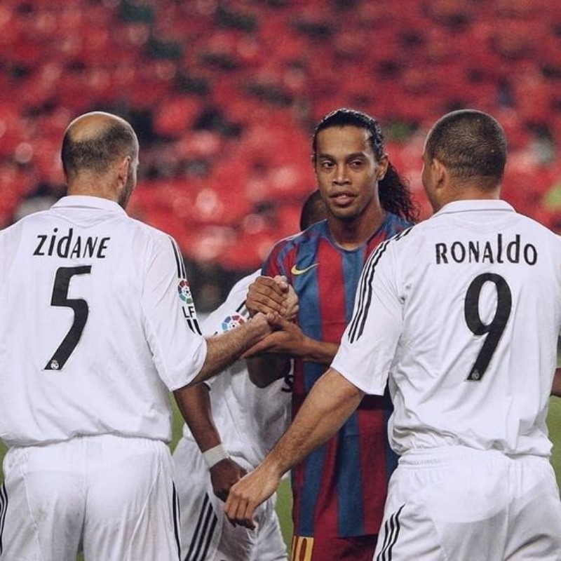 FC Barcelona 2004-05 Home Kit