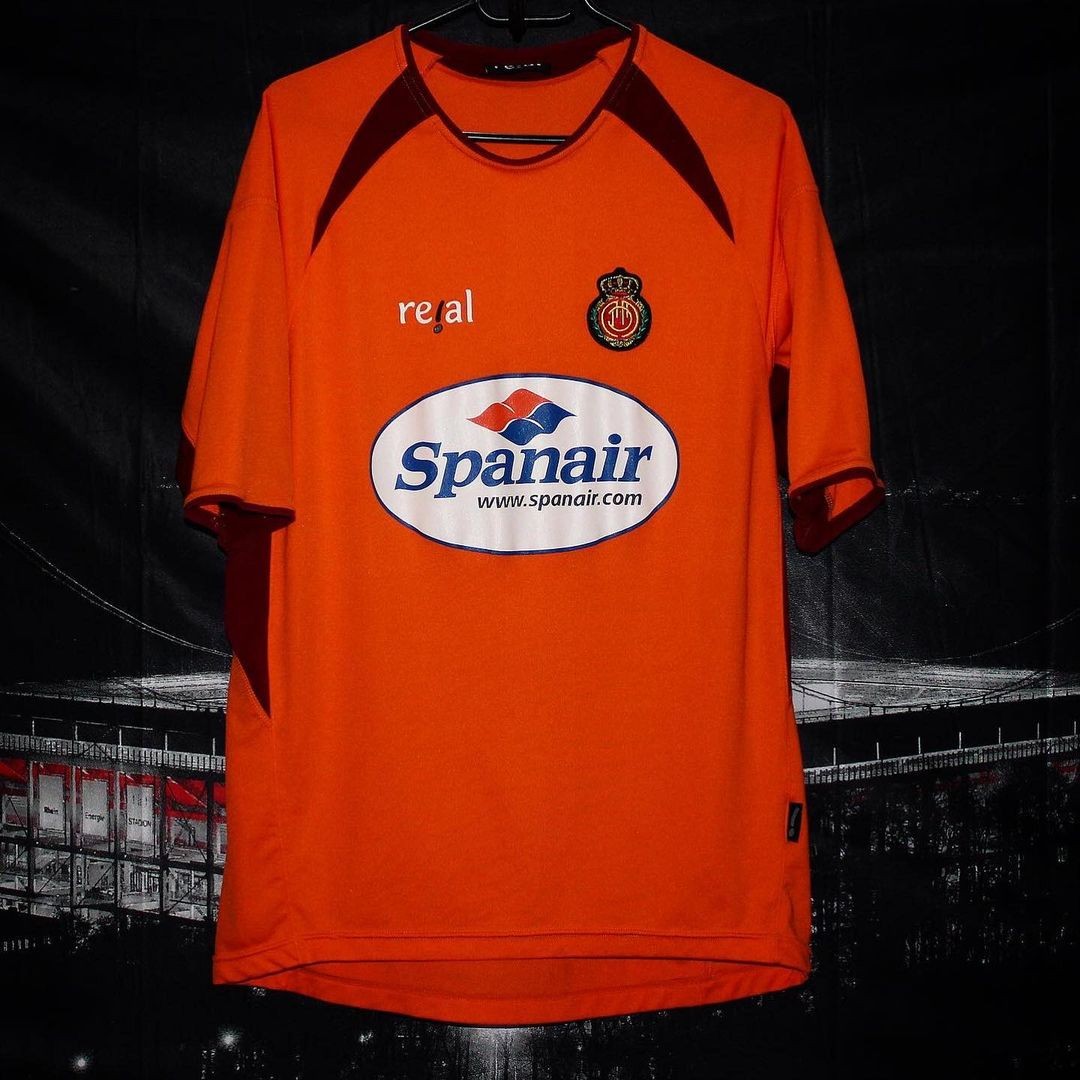 RCD Mallorca 2004-05 Third Kit