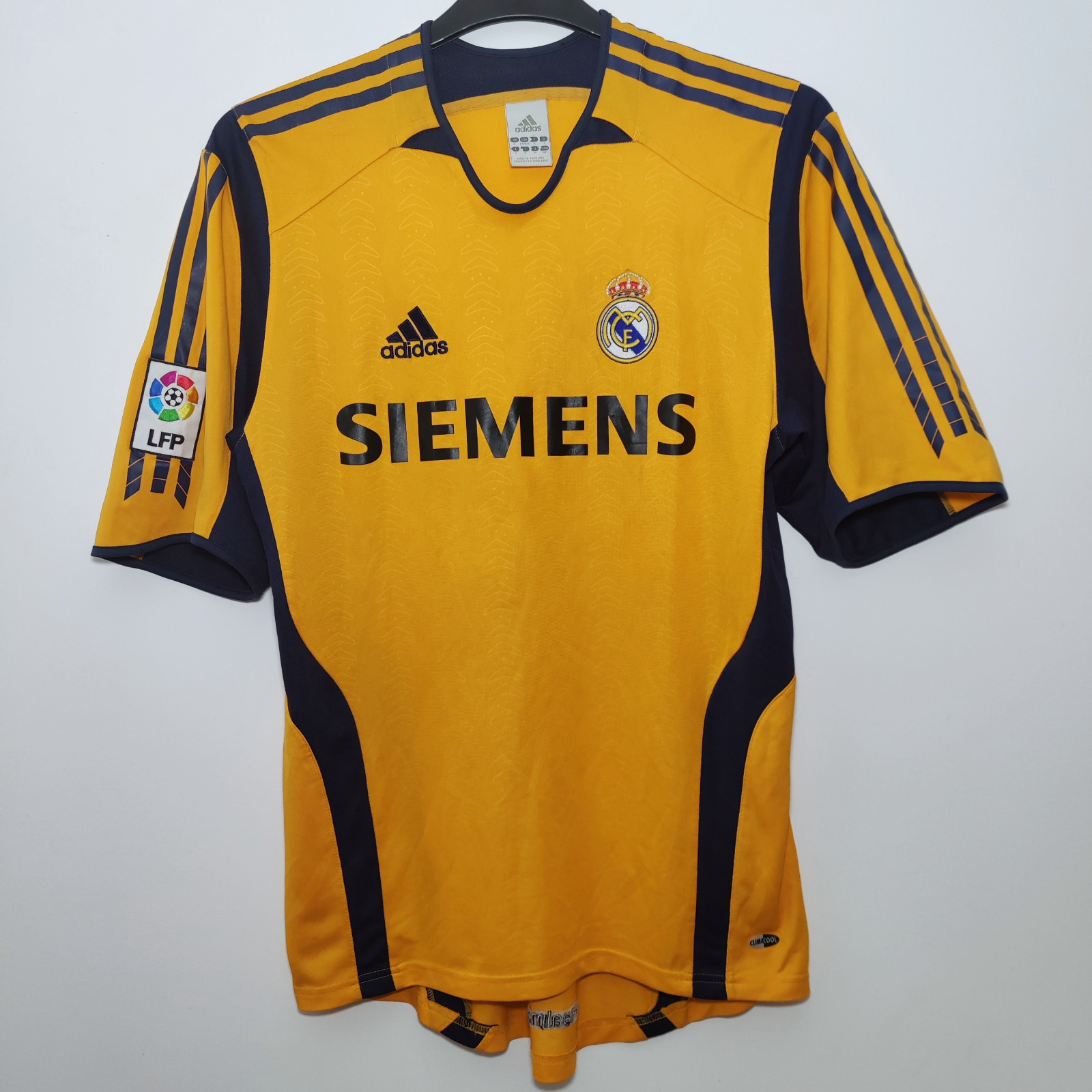 Real Madrid 2005-06 GK 2 Kit