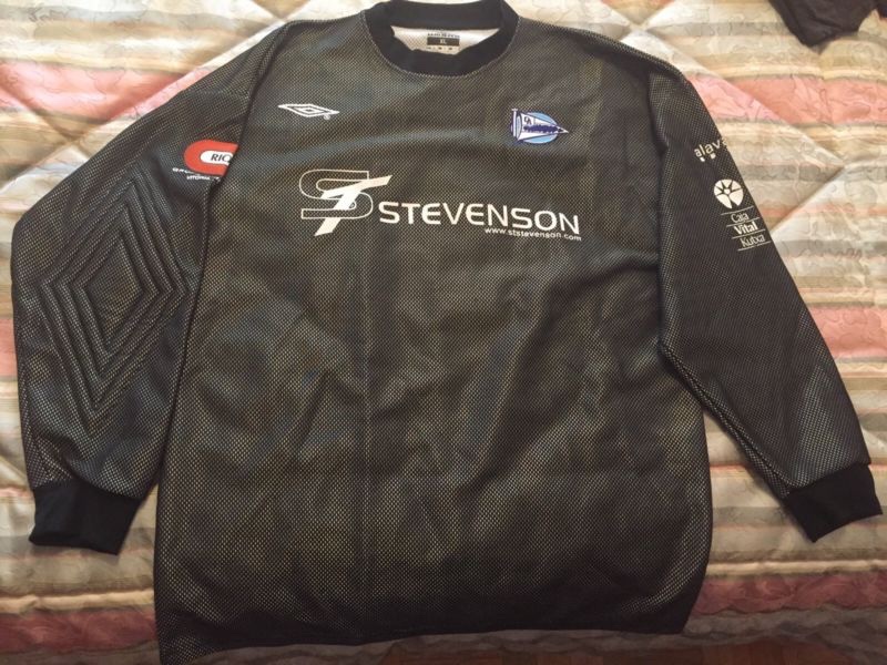 Deportivo Alavés 2005-06 GK 2 Kit