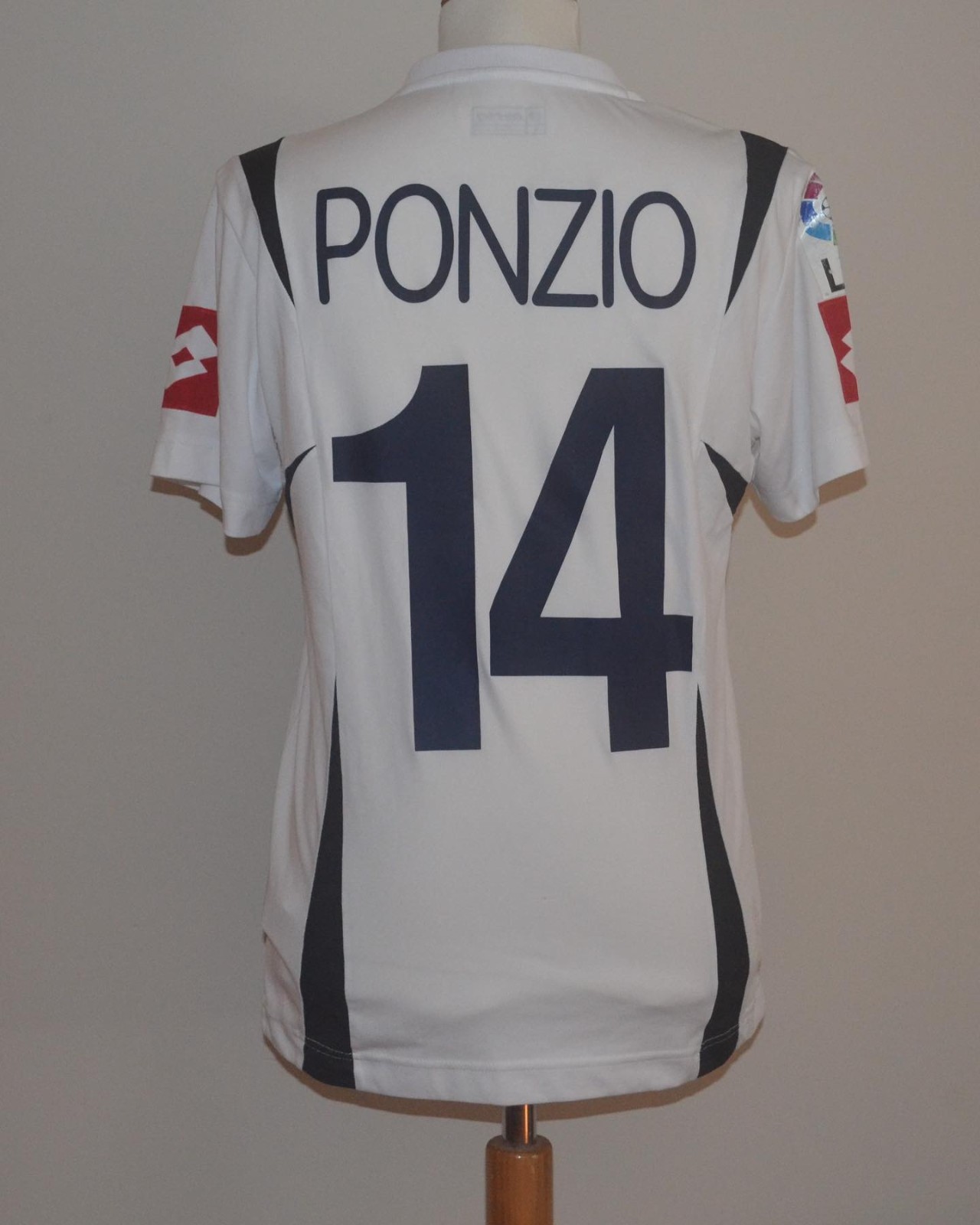 Real Zaragoza 2006-07 Home Kit