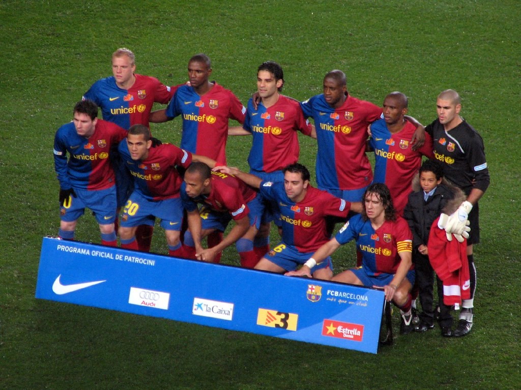 FC Barcelona 2008-09 GK 1 V2 Kit