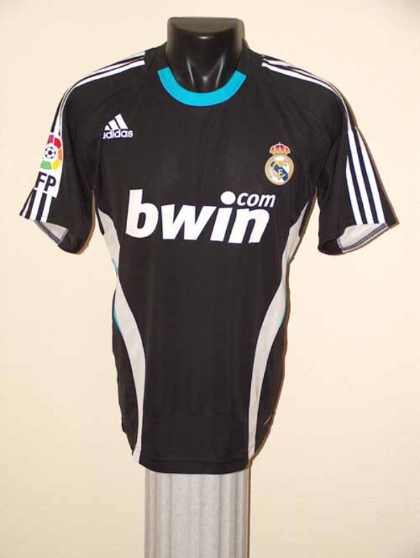 Real Madrid 2008-09 GK 3 Kit