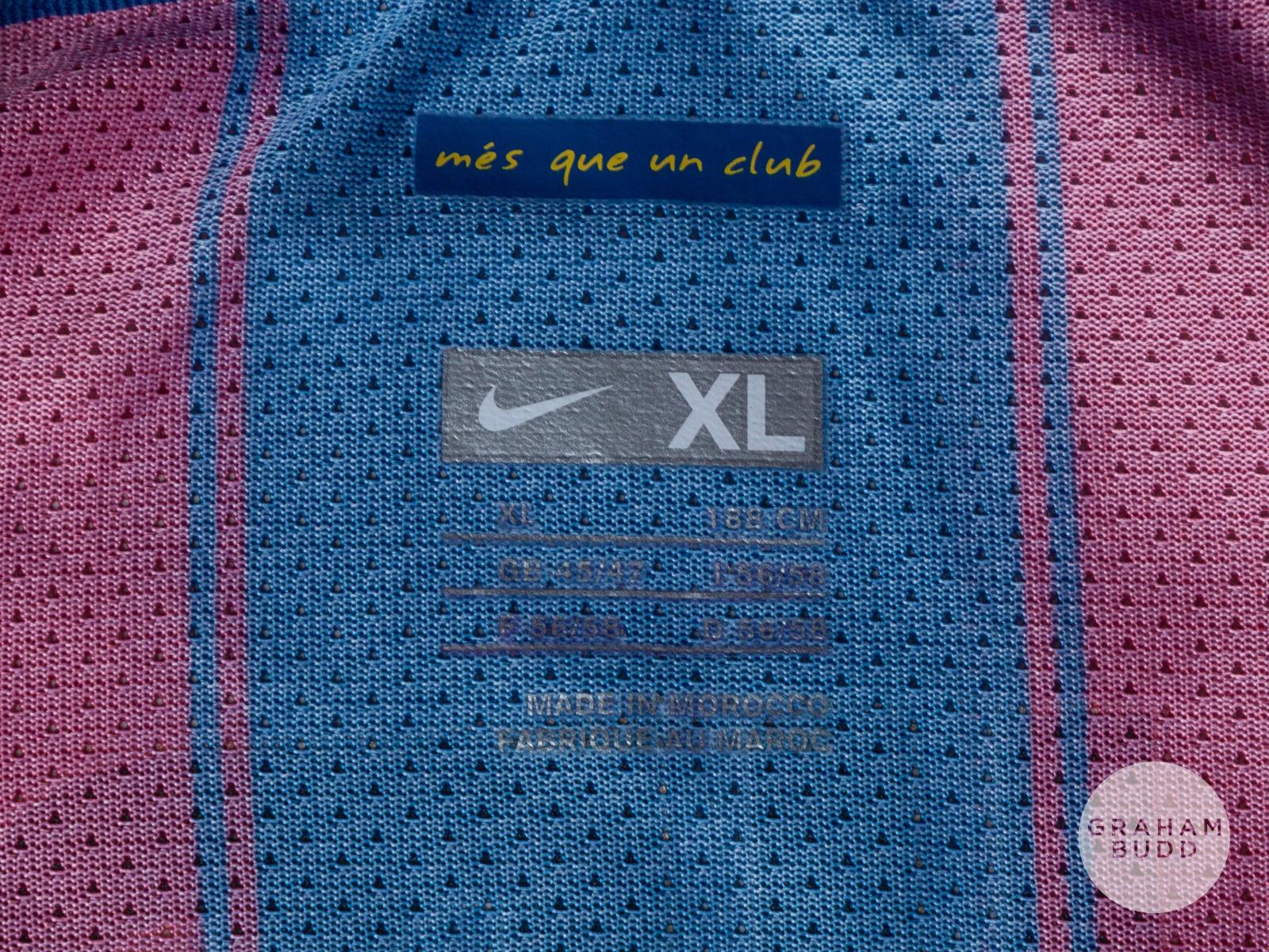 FC Barcelona 2009-10 Home V2 Kit