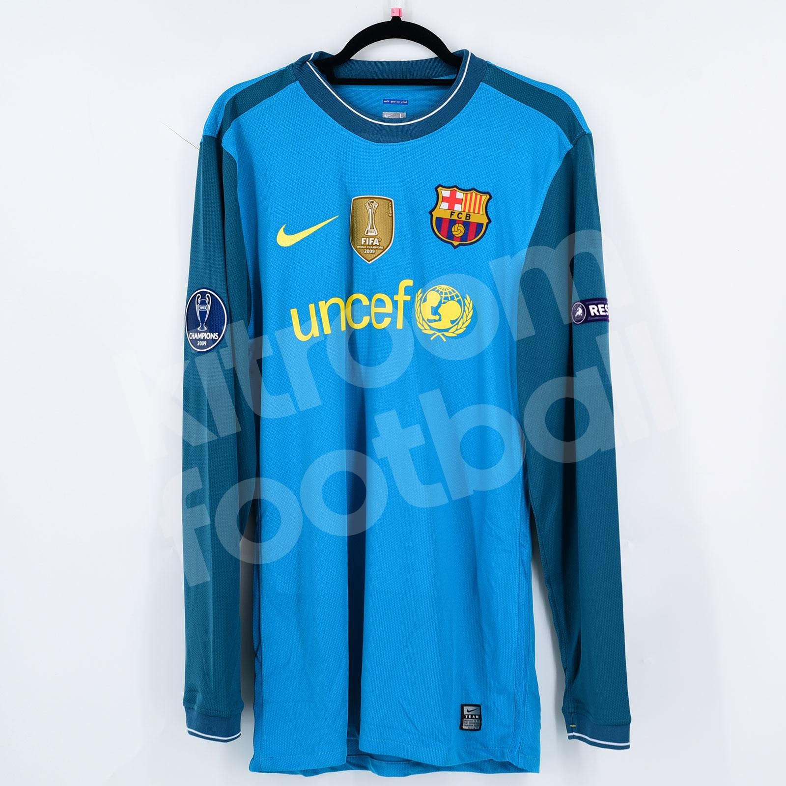 FC Barcelona 2009-10 GK 4 V2 Kit
