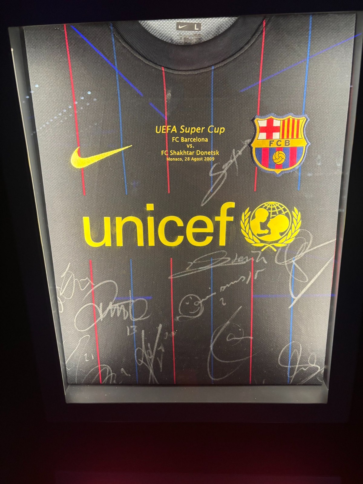 FC Barcelona 2009-10 GK Super Cup Kit