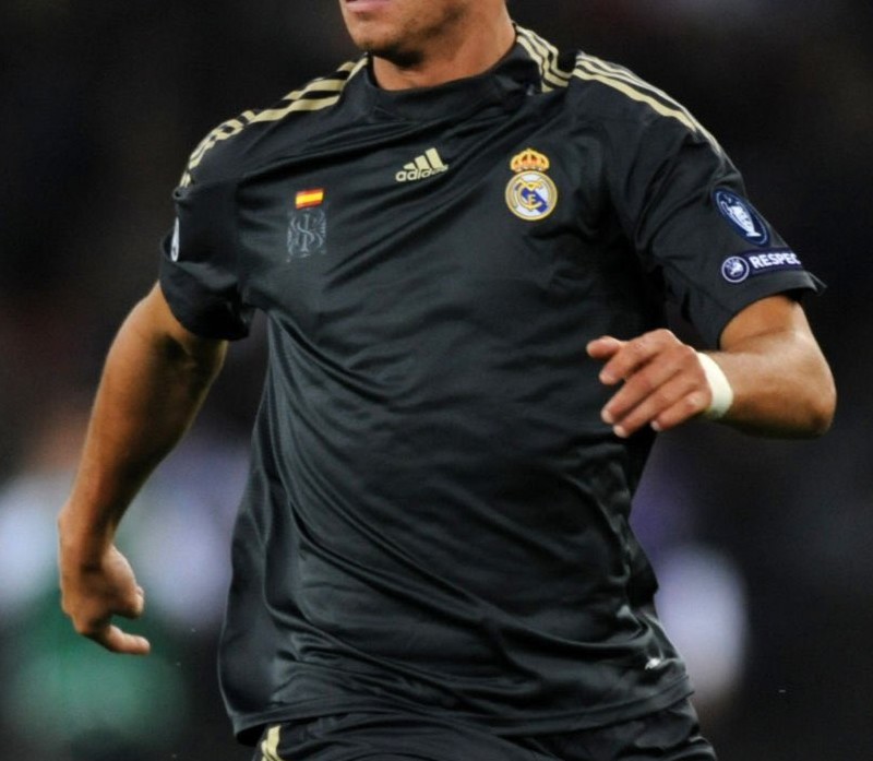 Real Madrid 2009-10 Champions League Third Kit