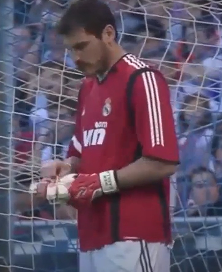 Real Madrid 2009-10 GK 3 Kit