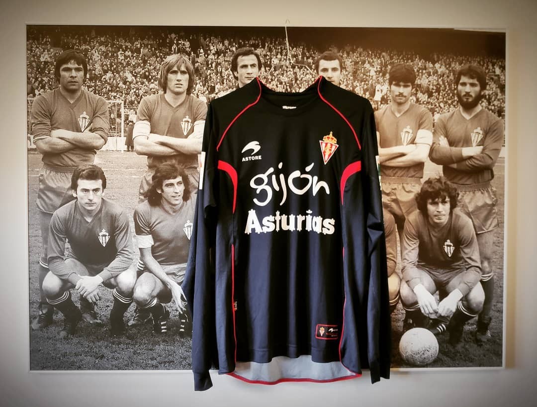 Sporting Gijón 2009-10 Third Kit