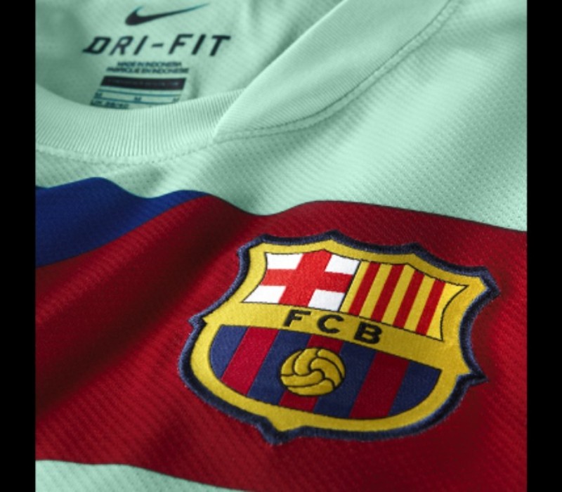 FC Barcelona 2010-11 Away Kit