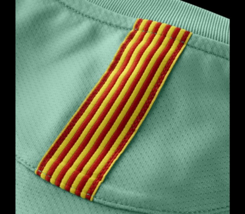 FC Barcelona 2010-11 Away Kit