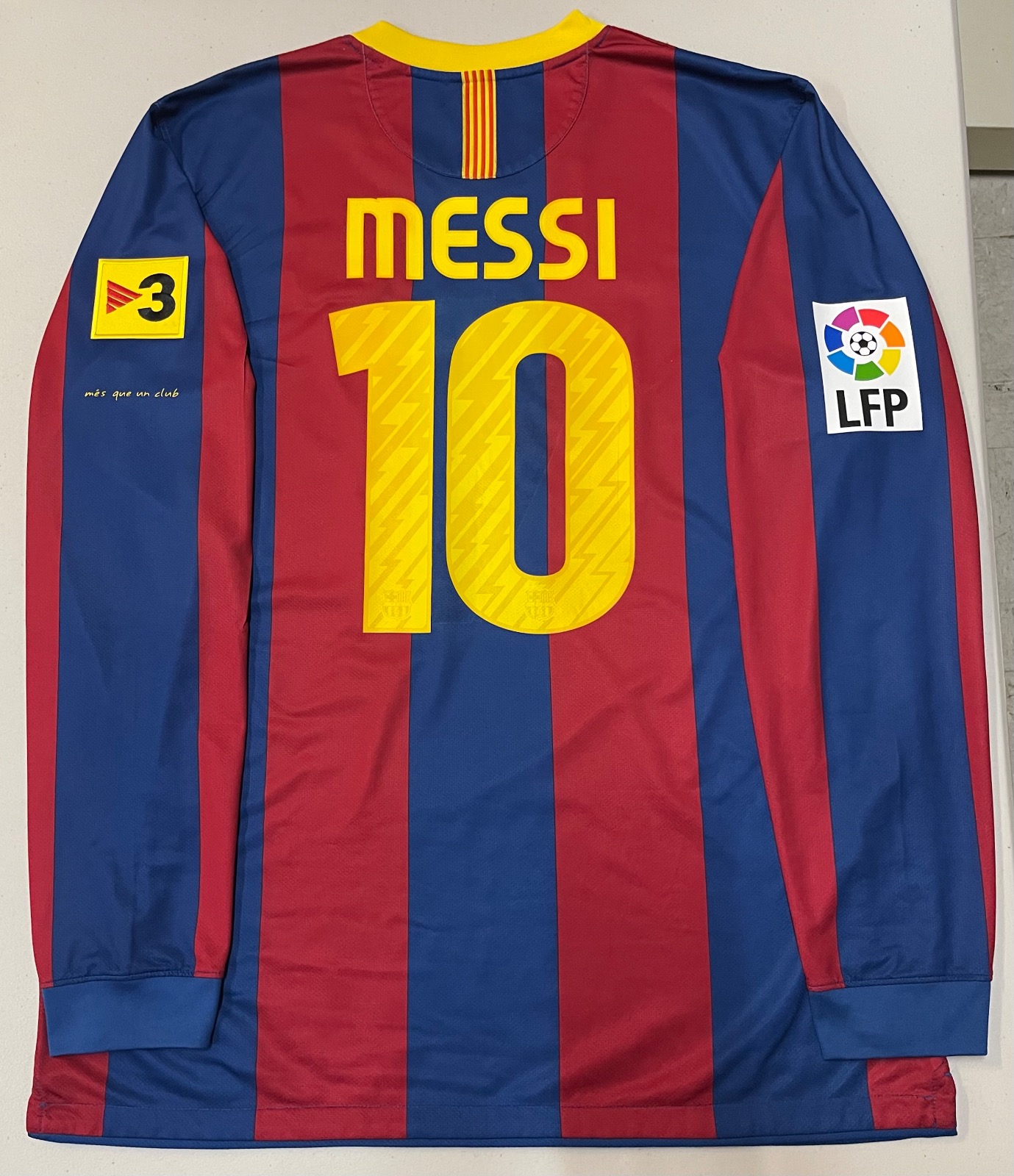 FC Barcelona 2010-11 Home V2 Kit