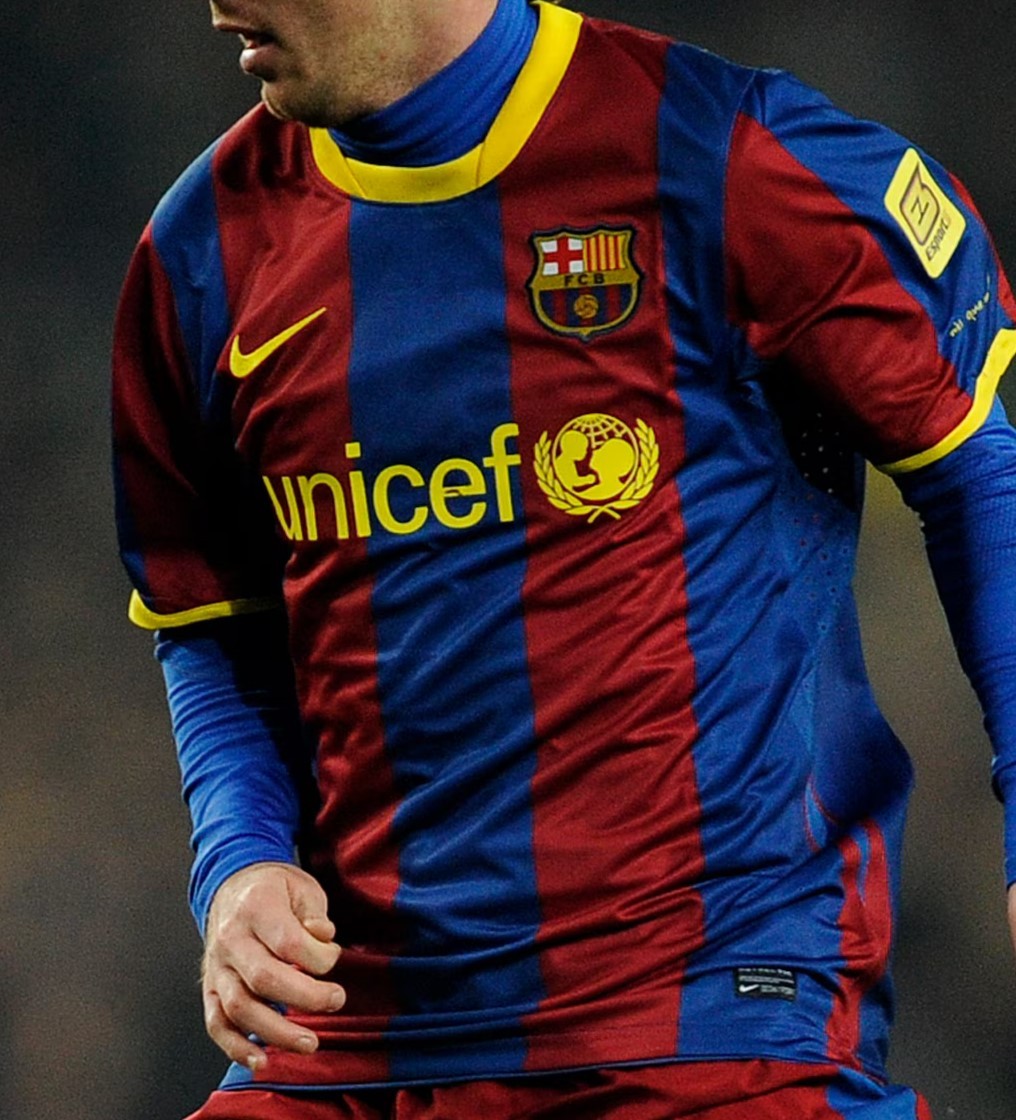 FC Barcelona 2010-11 Home V4 Kit