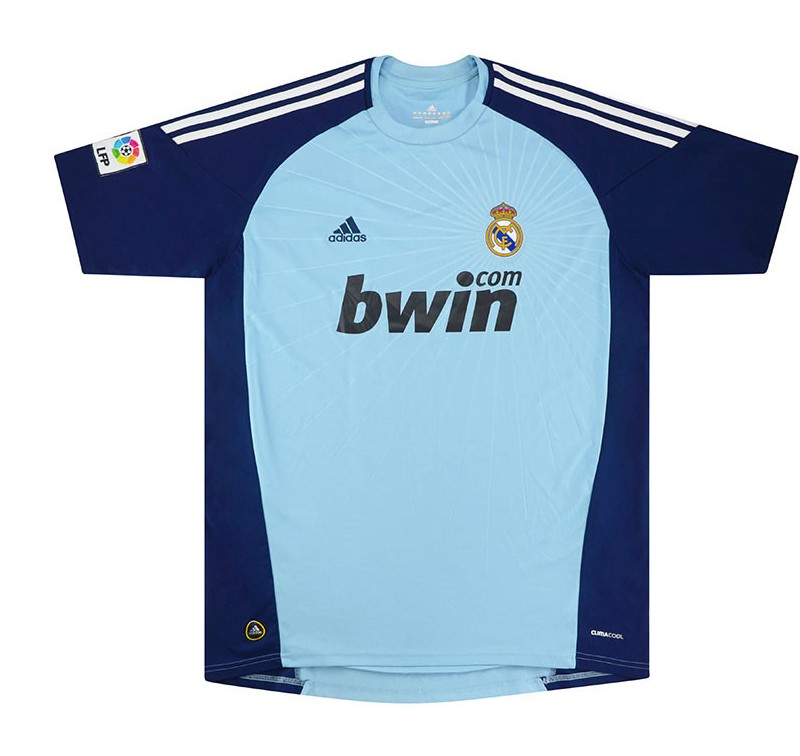 Real Madrid 2010-11 GK Away Kit