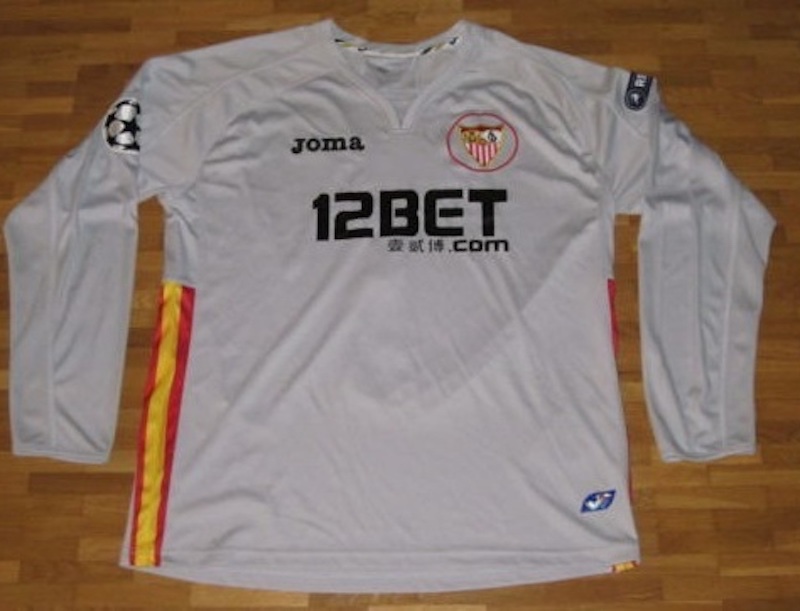 Sevilla FC 2010-11 GK 2 Kit