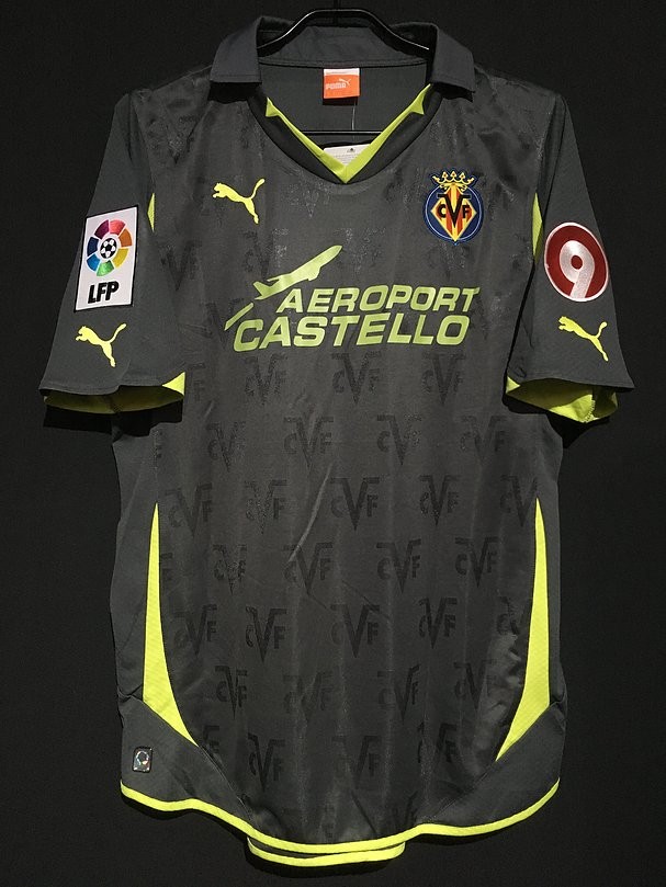 Villarreal CF 2010-11 Away Kit