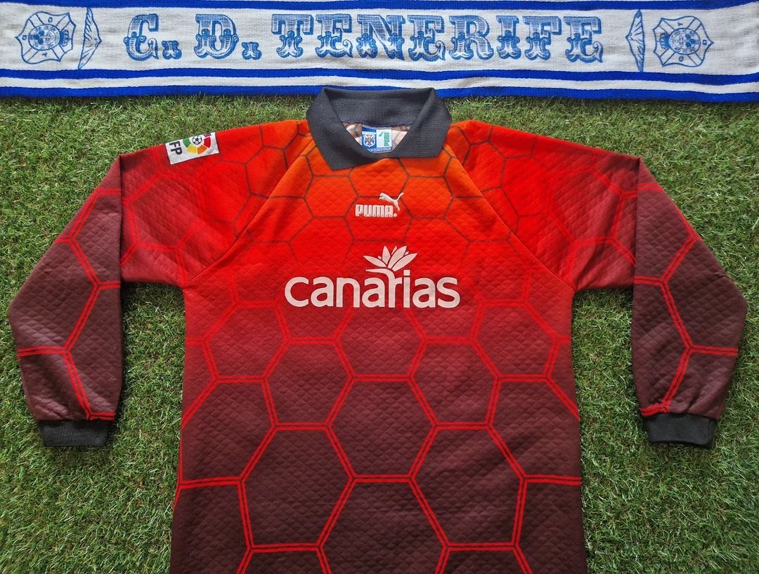CD Tenerife 1997-98 GK Kit